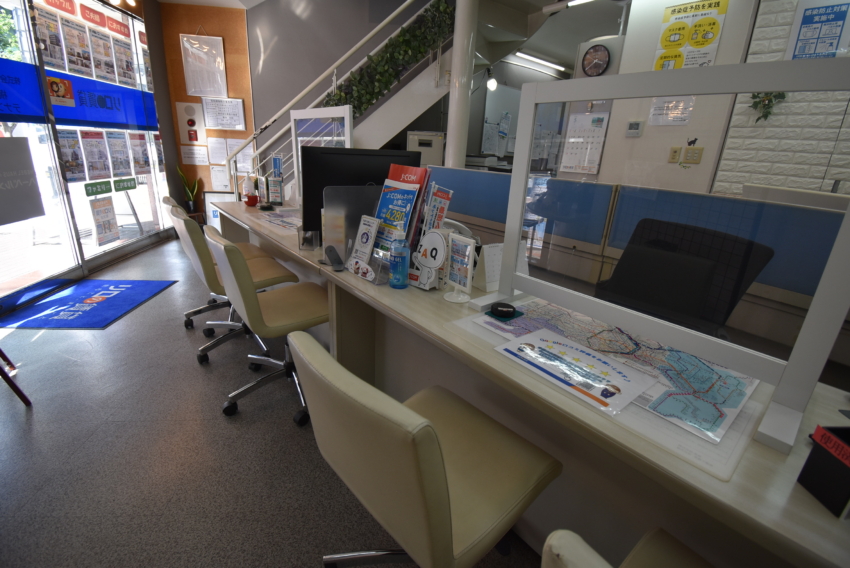横浜西口店