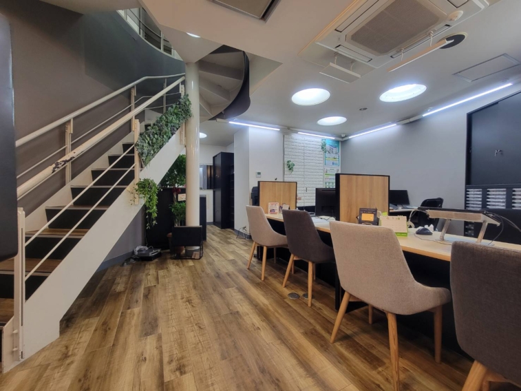 横浜西口店