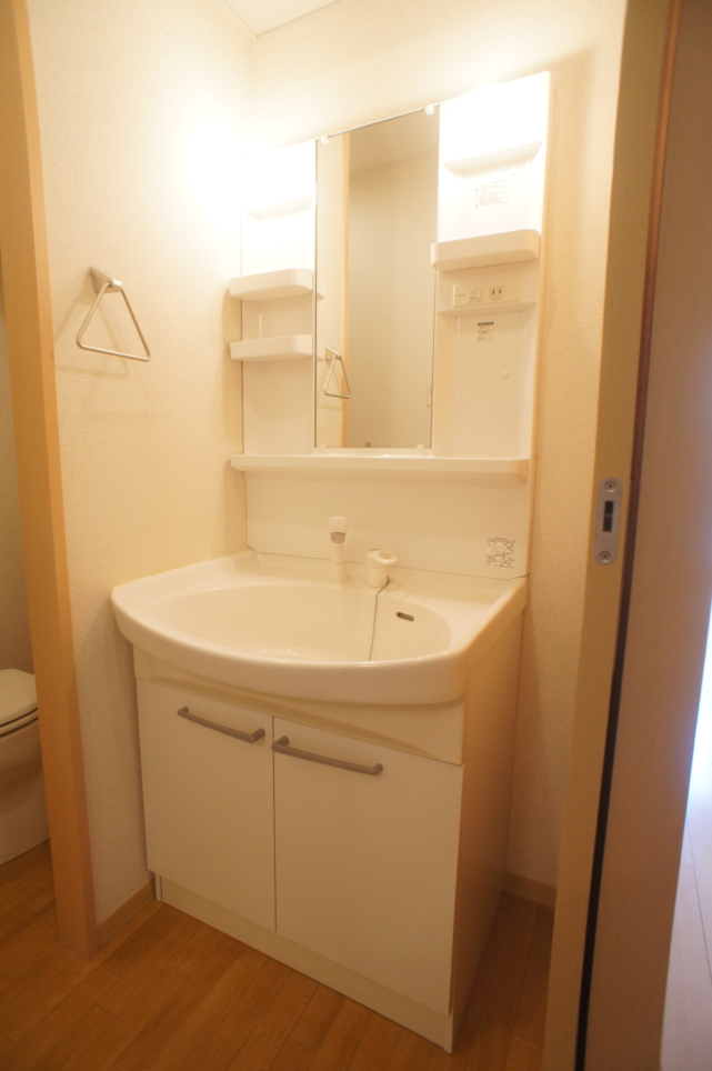 2階角部屋で広めの8.1帖(ユニテ世田谷赤堤Ｂ棟)