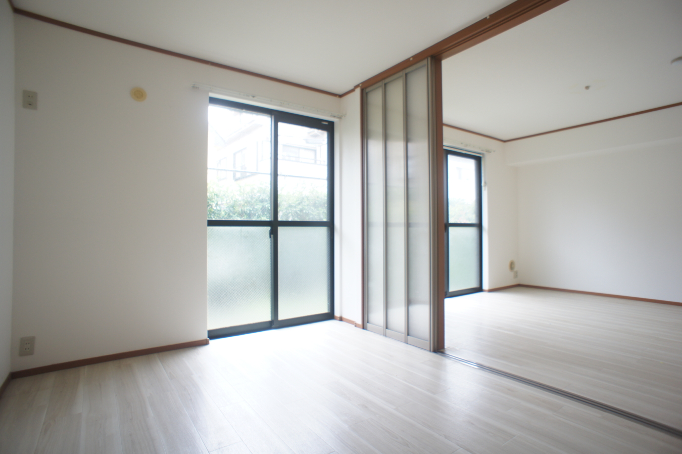 専用庭付きの2LDKのお部屋です☆（ラ　プラージュ）
