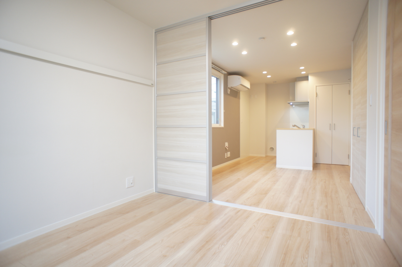 高遮音床システム「ＳＨＡＩＤＤ５５」採用のお部屋です。（Ｆ．Ｅ．Ｓ．ＭＡＩＳＯＮ）