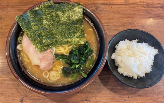 【西谷】豚骨醤油らーめん丸一