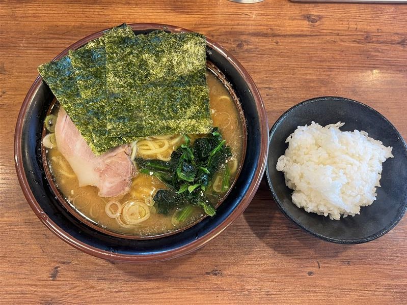 【西谷】豚骨醤油らーめん丸一