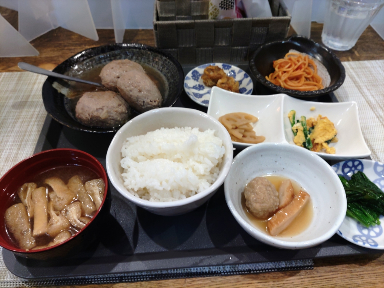 自由が丘の名物は、肉汁も愛情もたっぷり♪