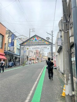 レトロな現役商店街　-六角橋商店街-