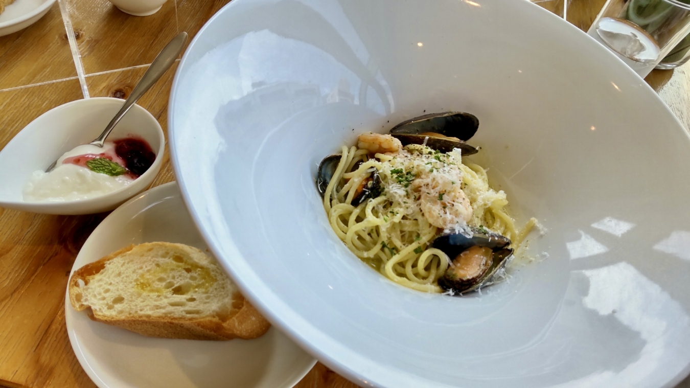 モチモチ食感がたまら～ん♪　イタリアンバル   Viagio(ビアージョ)　☆池袋駅東口エリア☆　　　