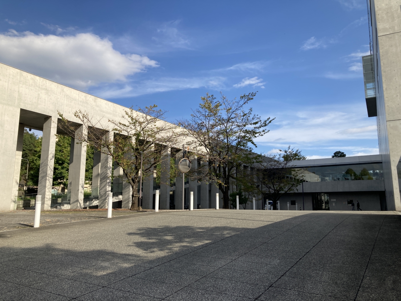【唐木田、京王堀之内】建築さんぽ～こくみん共済coop情報センター