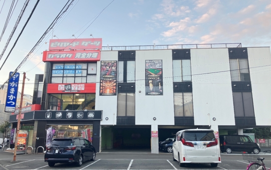 駅からすぐ、駐車場付き！【自由空間　武蔵中原店】