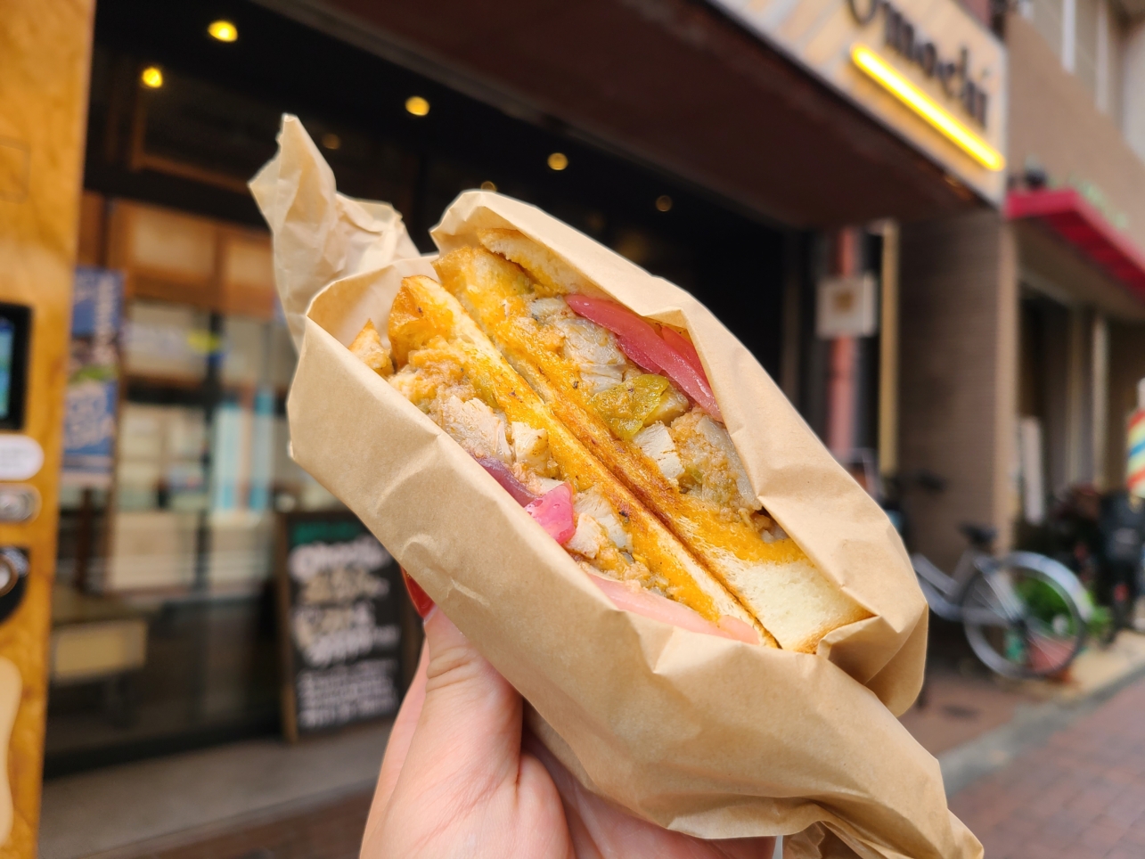 川崎駅の高級食パン【Omochi】♪