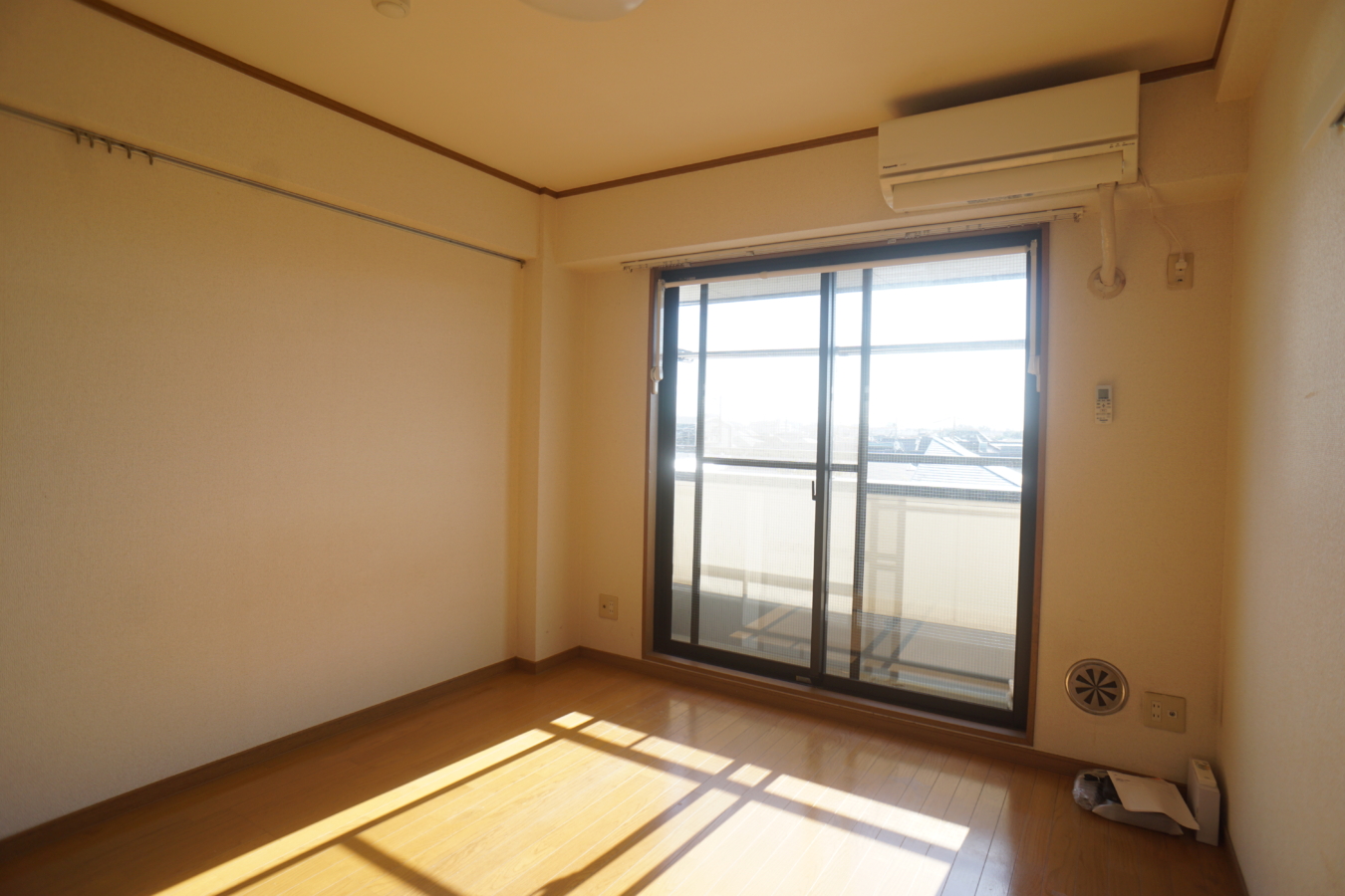 日当たり良好なお部屋！！！！！（メイフェアフラット）