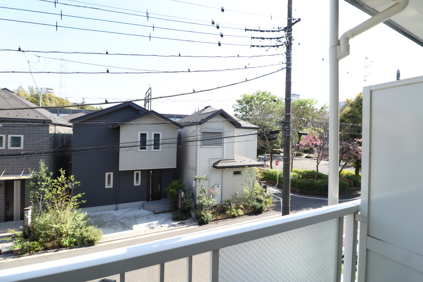多摩センター駅徒歩7分なのにのどかな環境です♪（コープファミール）