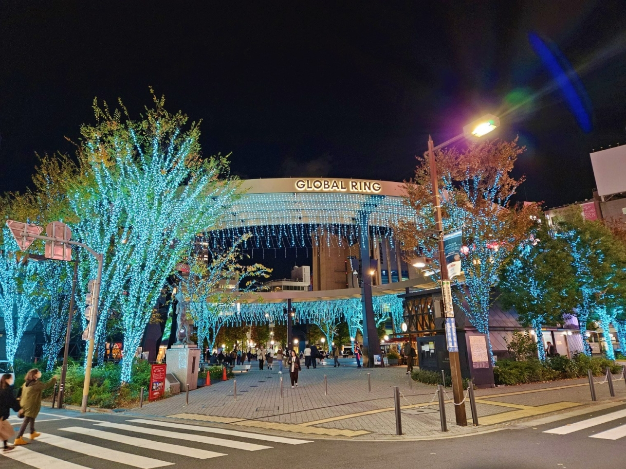 光のつらら☆彡　池袋駅前Xmasイルミネーション　☆池袋駅西口エリア☆