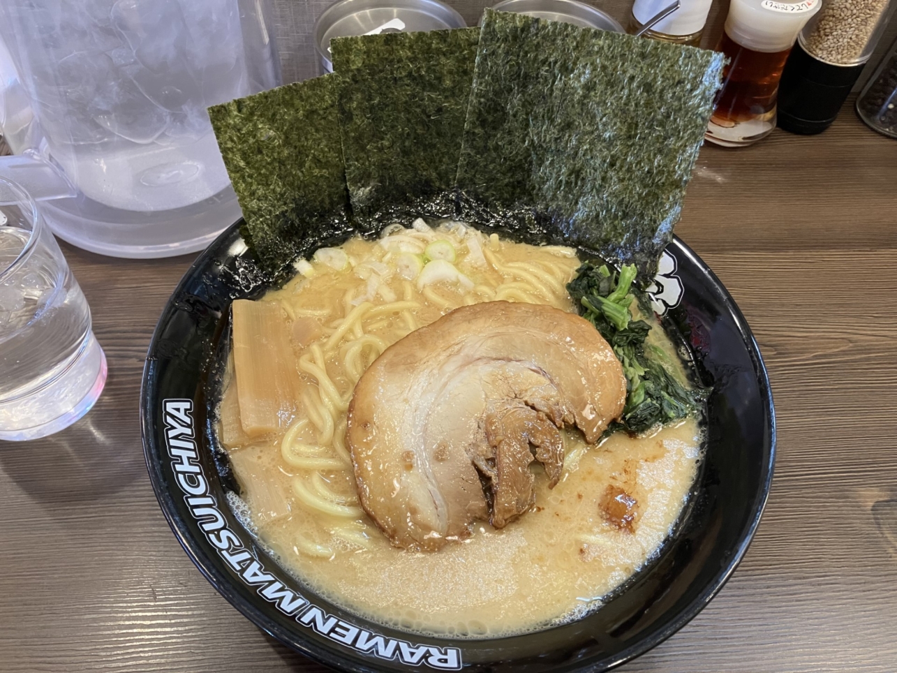ミルキーな横浜家系ラーメン☆松壱家