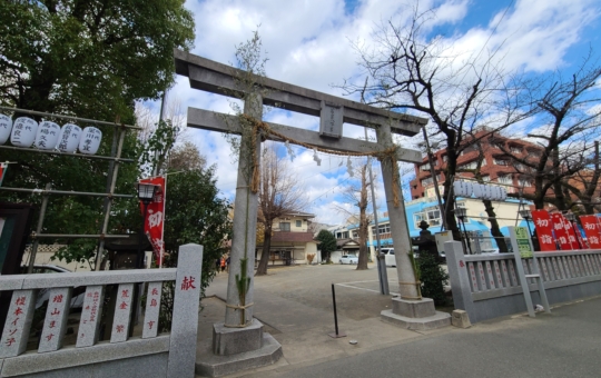 謹賀新年🎍実は有名な若宮八幡宮（金山神社）…！【川崎大師駅】