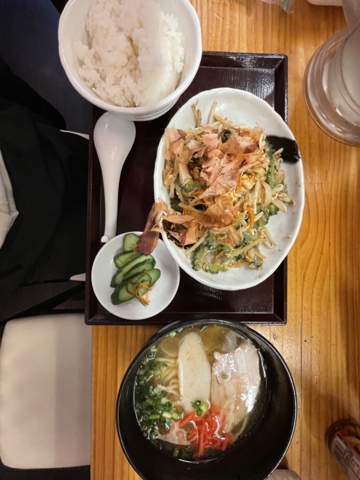 沖縄料理とそーきそば　たいよう食堂