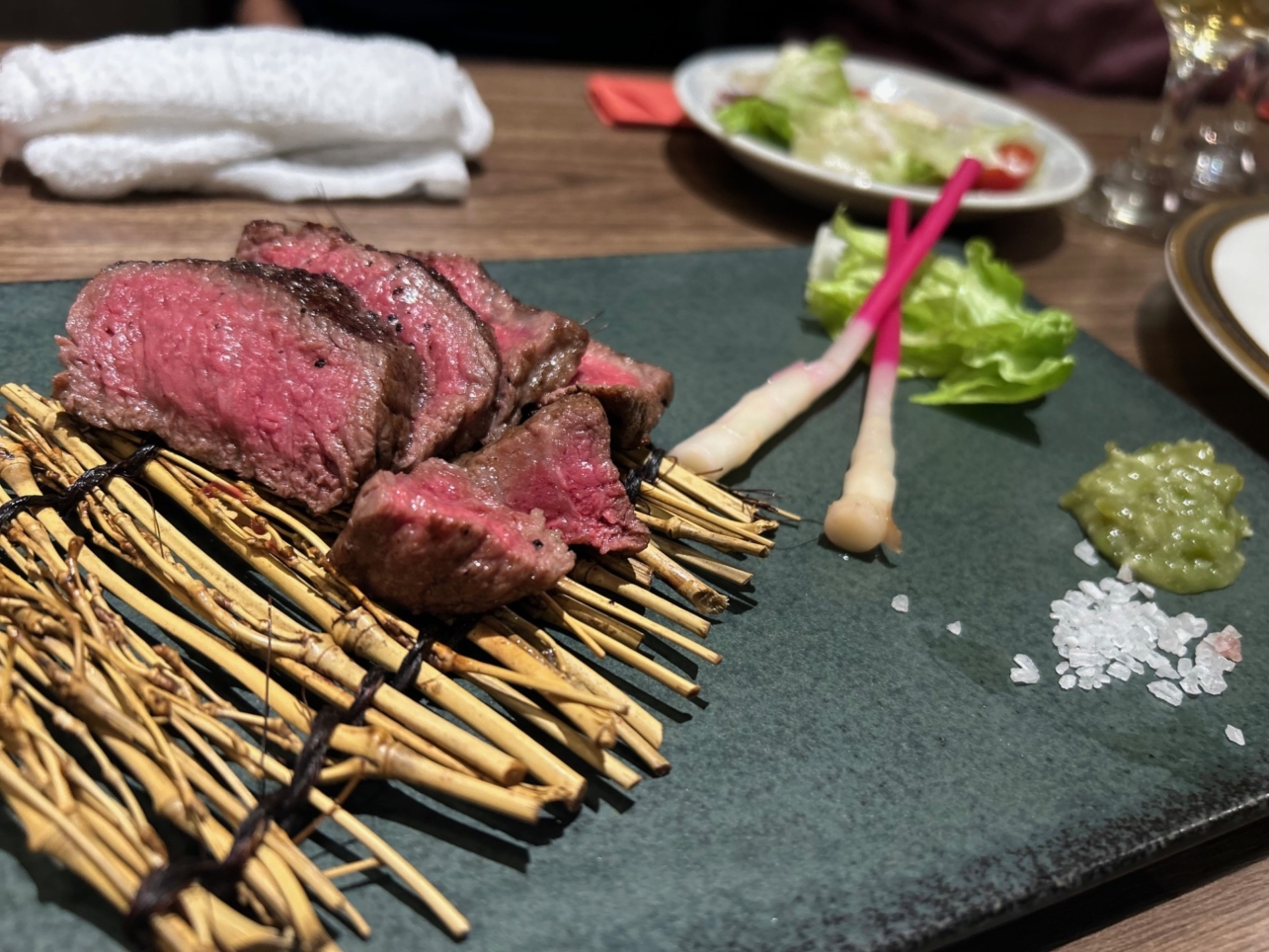 美味しい牛肉のお洒落なバル！（上大岡　肉助）