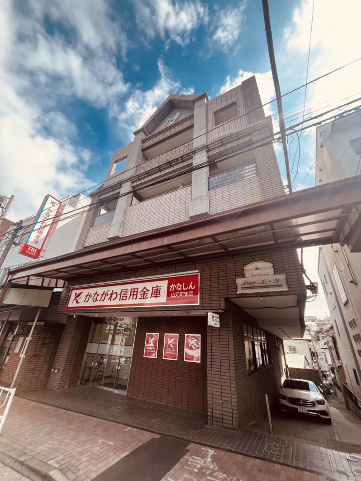 バス停目の前・屋根付き商店街なので雨の日でも安心マンション『デュオK・Y山手』