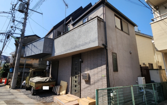 ☆駐車場付きの駅近一戸建て☆南烏山4丁目戸建