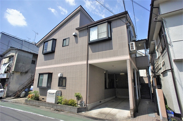 ２階・角部屋の明るい２面採光【ブルーメンベート】