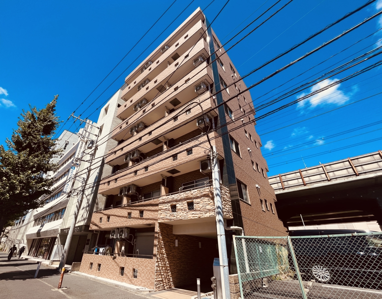 最上階、角部屋1SLDK（プリエール・コート 702）