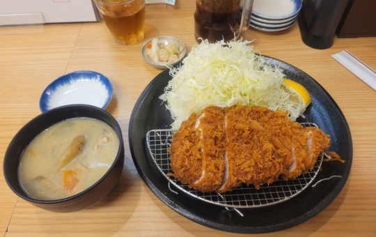 素材にとことんこだわったとんかつが食べられます！【とんかつ檍】