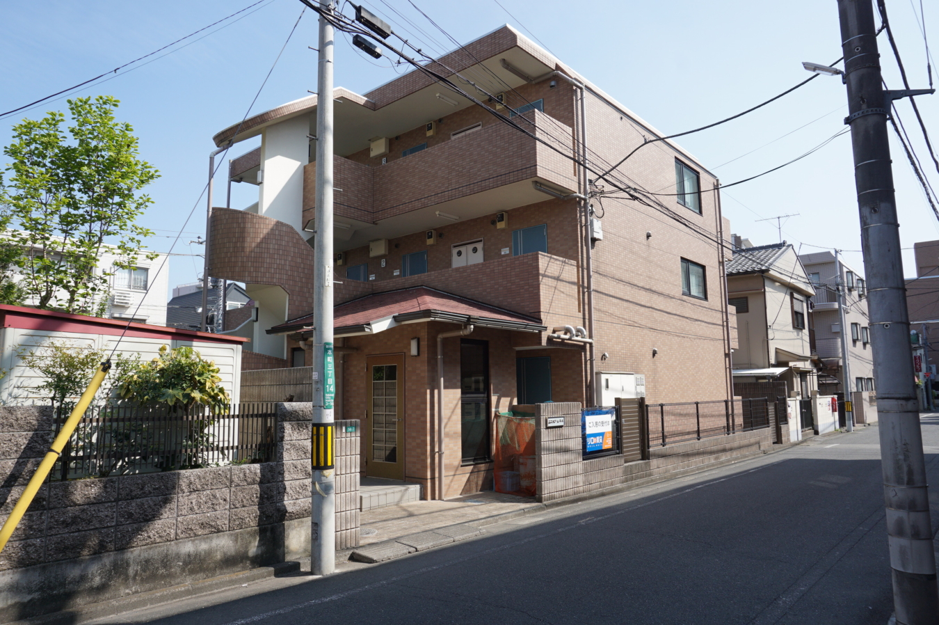 オートロック付き！国分寺駅徒歩５分の物件です☆