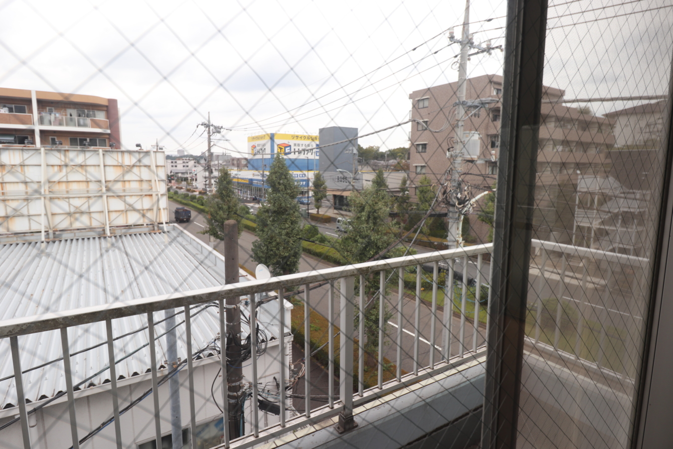 南大沢駅まで徒歩圏内、20分圏内でアクセス良好！２DK