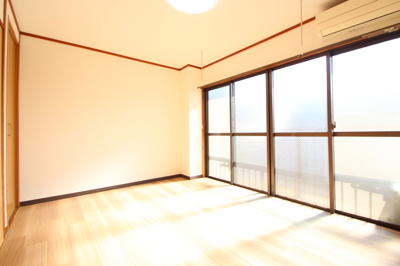 広々1人でも、仲良しカップルでもお住まいいただけます💕クミコーポA