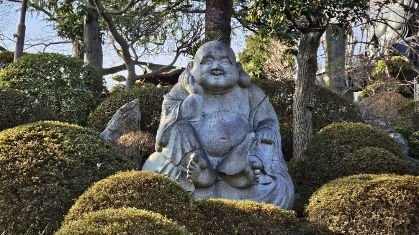 奈良でも鎌倉でもない！日本で３番目に大きい板橋の東京大仏さま～(^^♪