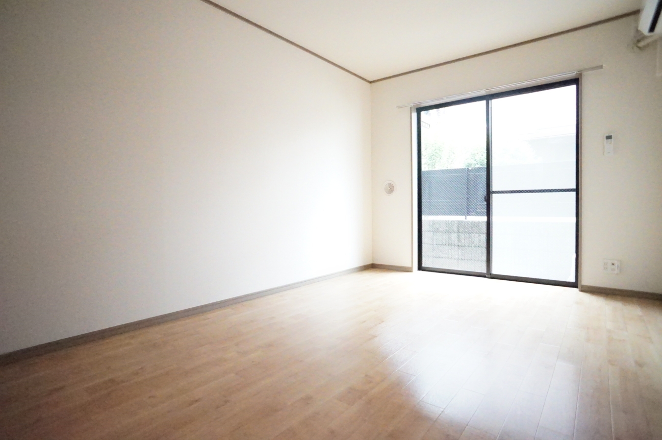 人気の最上階角部屋のお部屋☆（グランドール）