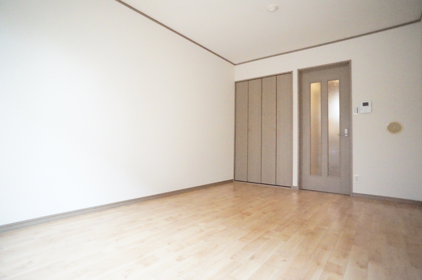 人気の最上階角部屋のお部屋☆（グランドール）