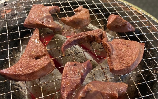 反町民の元気の味方！！！【炭火ホルモン うち家】がリニューアルオープン