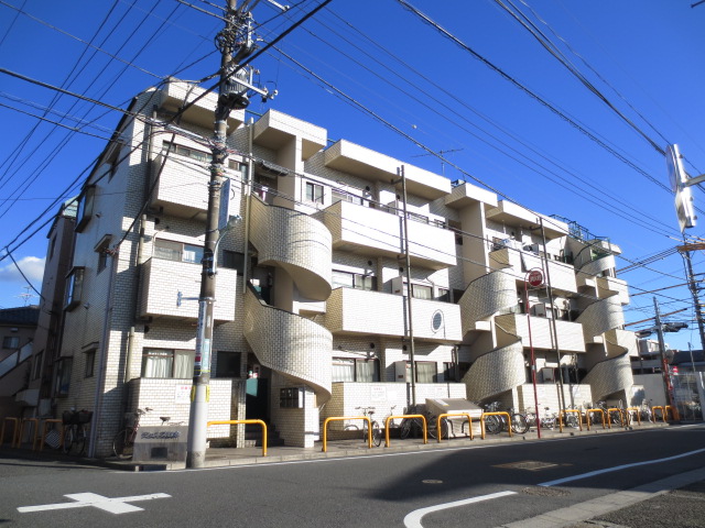 広々とした1DKのお部屋で、快適な暮らしを実現！人気のRCマンション☆【ジュネス鈴木】