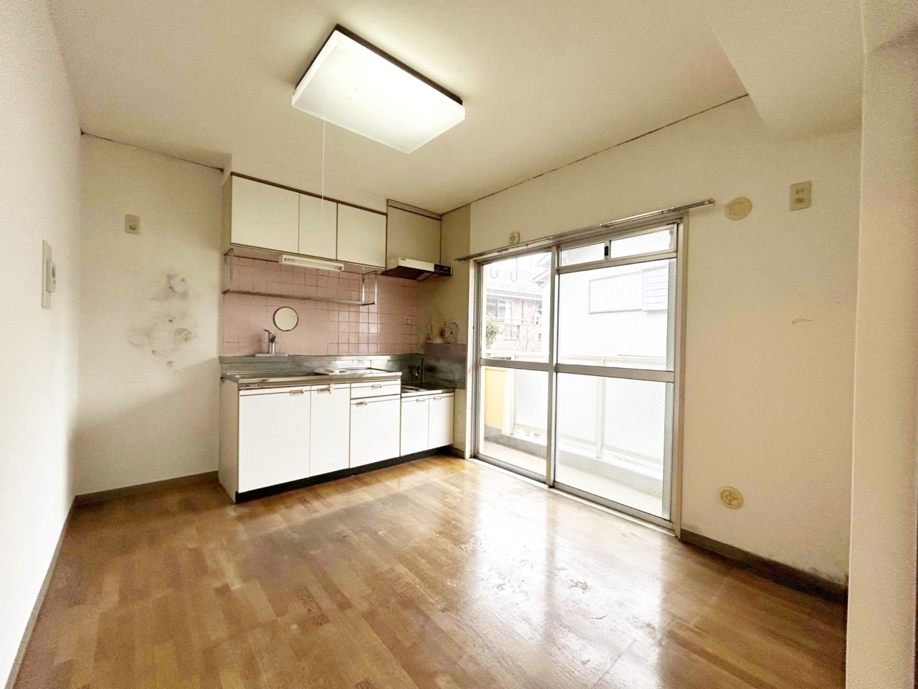恋ヶ窪駅徒歩７分！２方向にバルコニーのある２DKのお部屋です♪