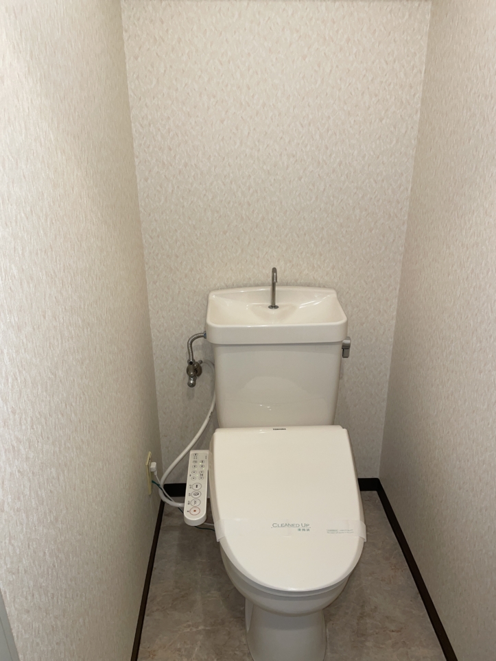 北野駅徒歩9分！バストイレ別な快適物件