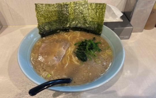 ☆飲み後の締めにとんこつ「府中家」☆