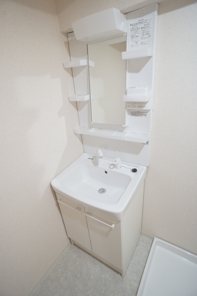 大きな窓にキレイなお部屋【相武台前駅】