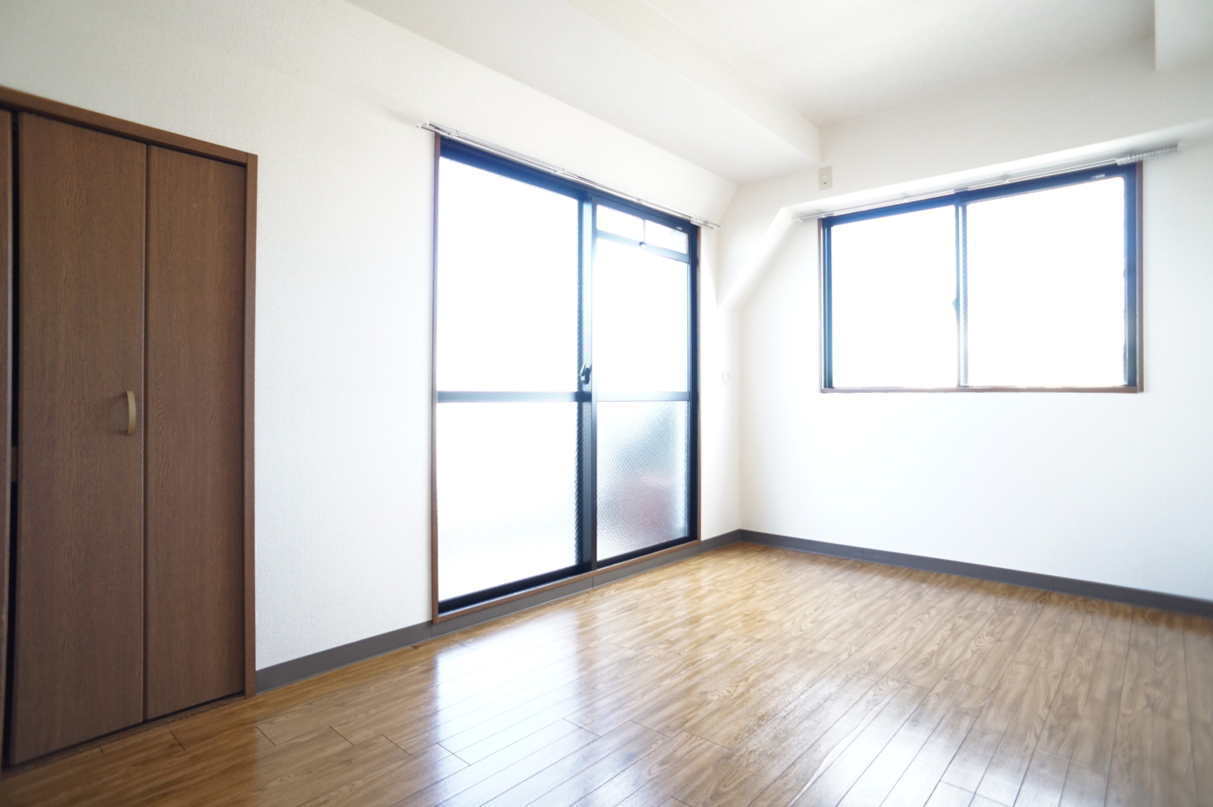 最上階・角部屋2面採光・南向きが揃った人気のマンションタイプ！（プライムヒル）