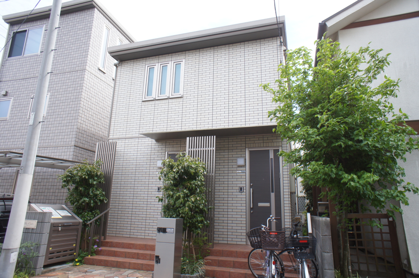 シンプル イズ ベスト白基調のお部屋【Liao Court】