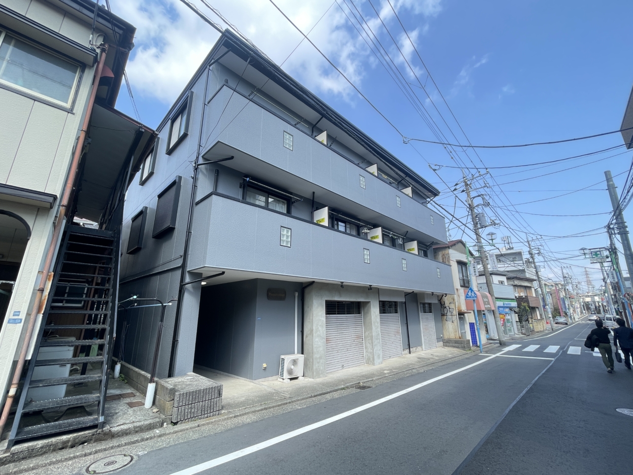 【パルミヴィラージュ】駅まで徒歩4分平坦♪コンビニまで30秒☆彡の広い1R