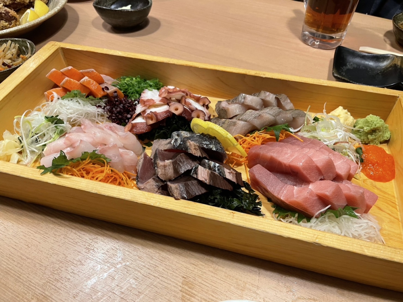 個室で魚料理を楽しめるお店 魚三昧 ！【ことぶきや 登戸店】