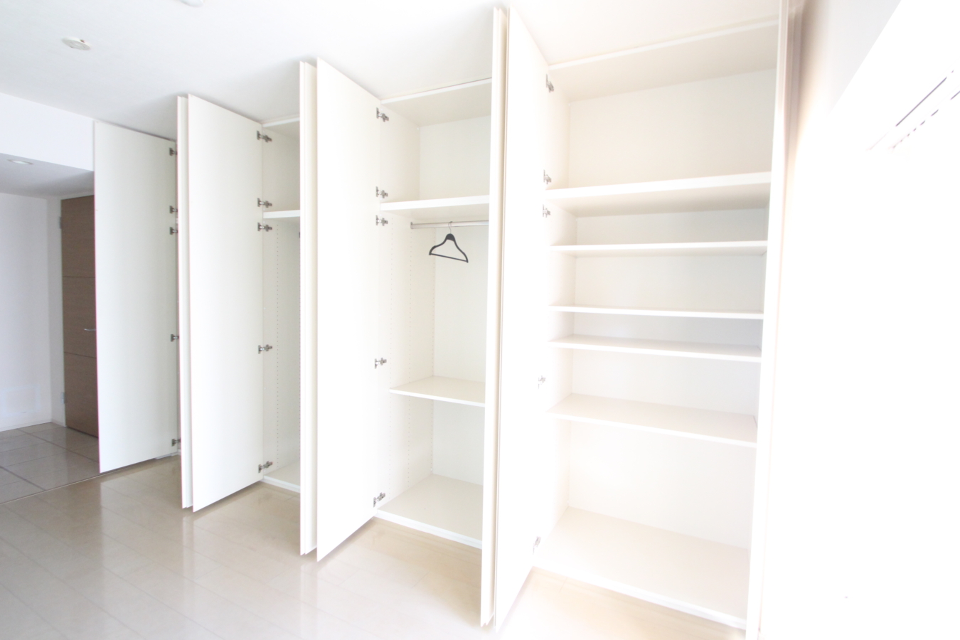 駅徒歩10秒⁈ホテルライクなお部屋です😊T-STYLIA