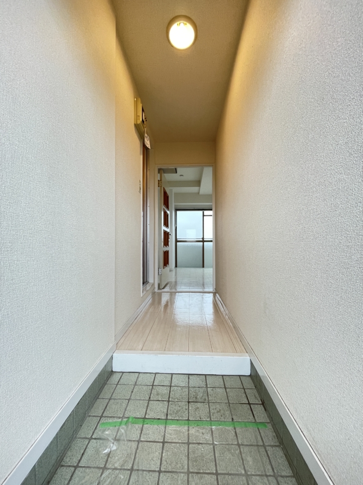 10階角部屋、桜ヶ丘住宅を望むエレベータ付きマンション【西栄ビル】
