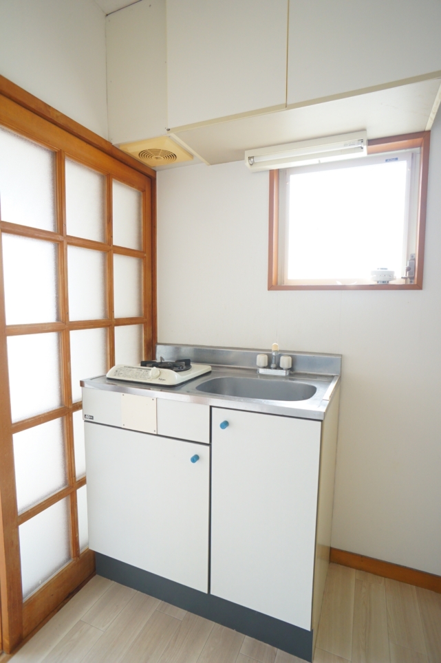 2面採光で日当たり良好☆明るいお部屋☆【アリエッタ日野】