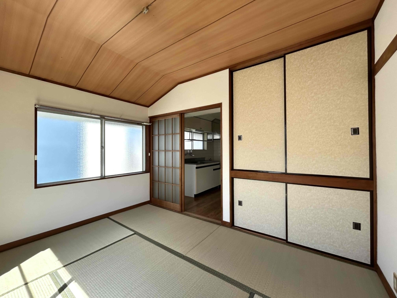 国分寺から15分圏内！２階の角部屋ございます（コーポⅠ）