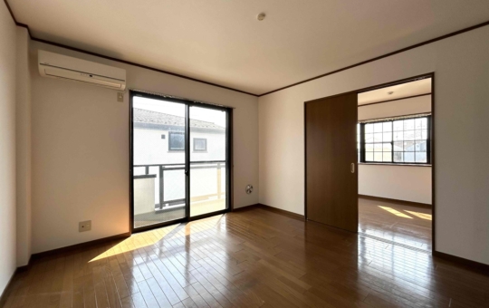 新小平駅徒歩３分！日当たり良好LDK１２帖のお部屋です♪（パークアベニュー新小平）