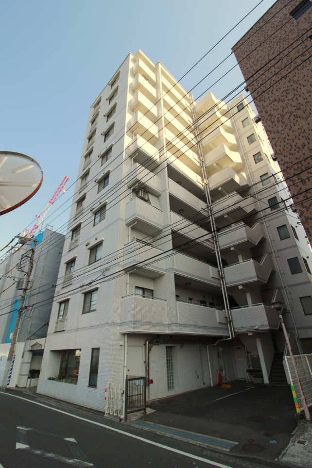 吉野町から徒歩5分以内　広々１R　～コスモ吉野町～