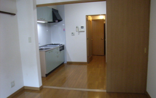 オートロック付きのちょっと広いお部屋♪（ジュネスコート）