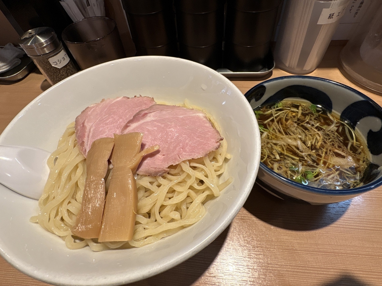 ★つけ麺　ます田屋★