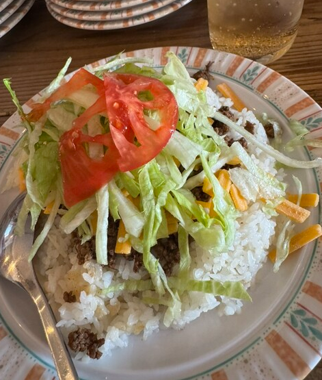 ☆代々木エリアの人気タコライス屋さん☆(極楽食堂)